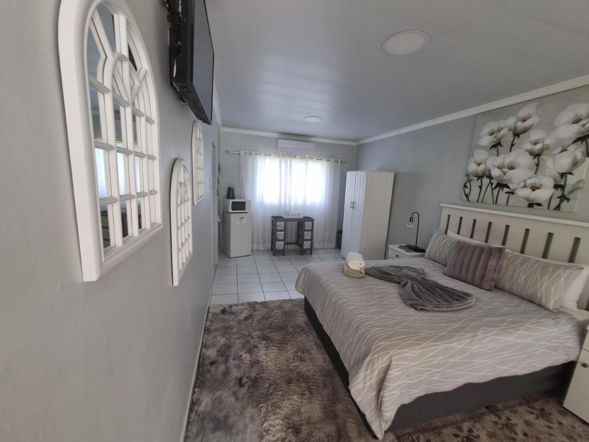 אליוואל נורת' Sondela Bed & Breakfast מראה חיצוני תמונה